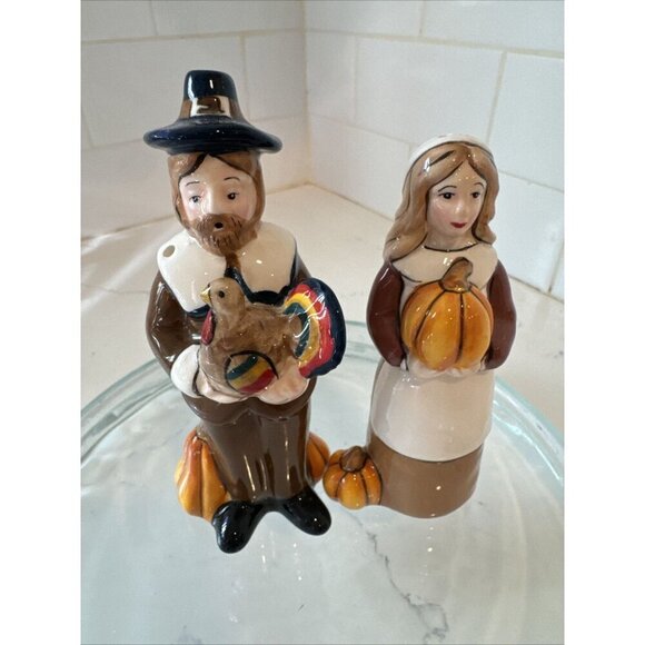 Blue Sky Ceramic Pilgrim Salt And Pepper Shaker Set Hand Painted - Picture 9 of 11